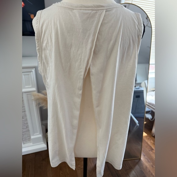 California Graphic Tank Top - Picture 3 of 4